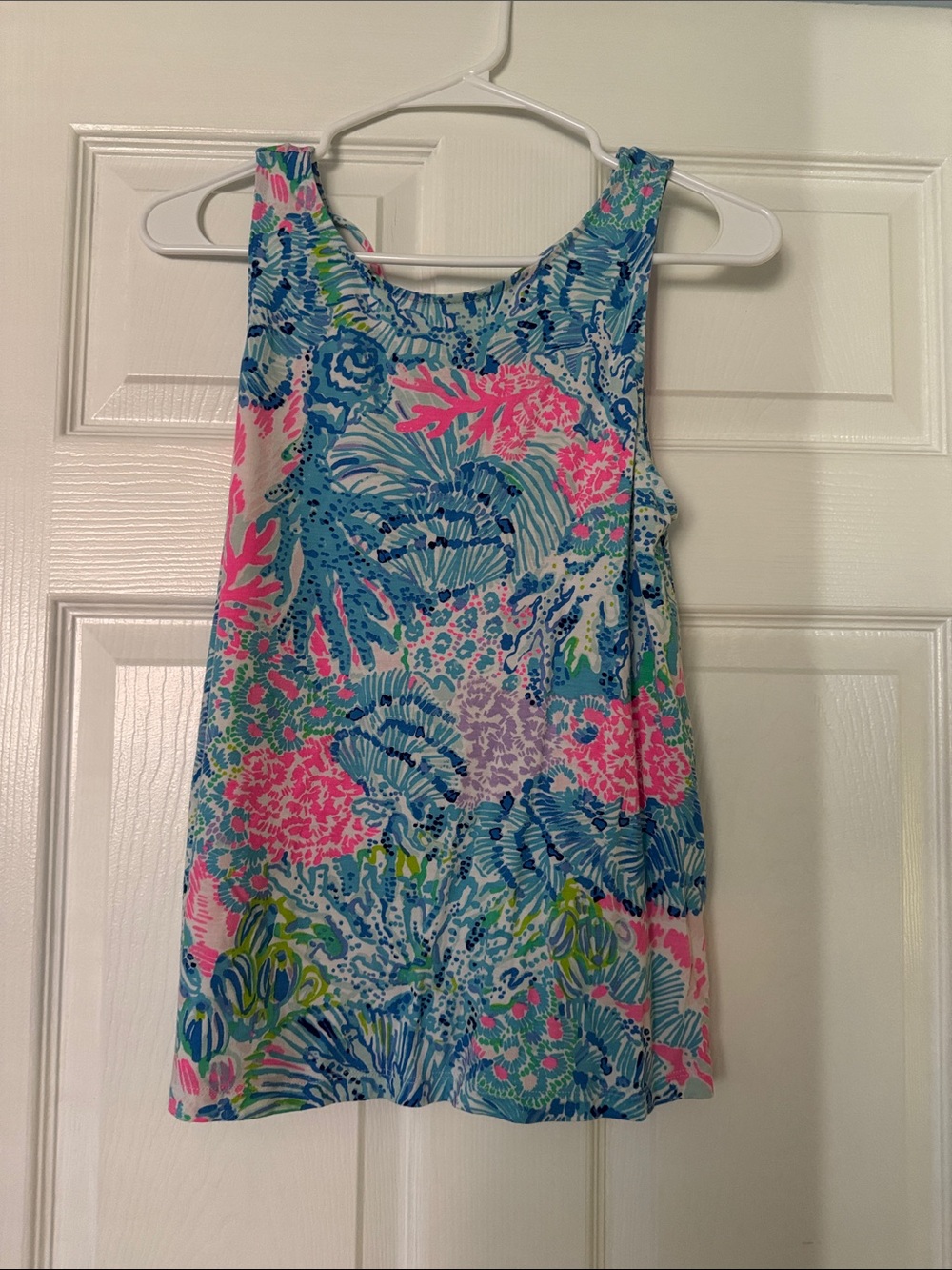 Lilly Pulitzer Sleeveless Floral Shell in Blue, Pink & Green